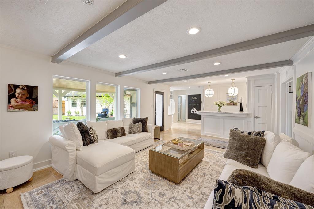 10823 Wickersham Lane