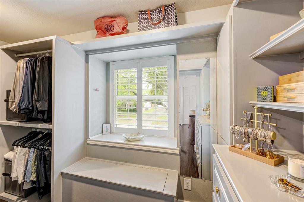 10823 Wickersham Lane