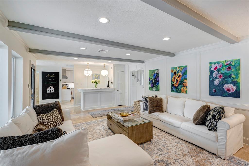 10823 Wickersham Lane