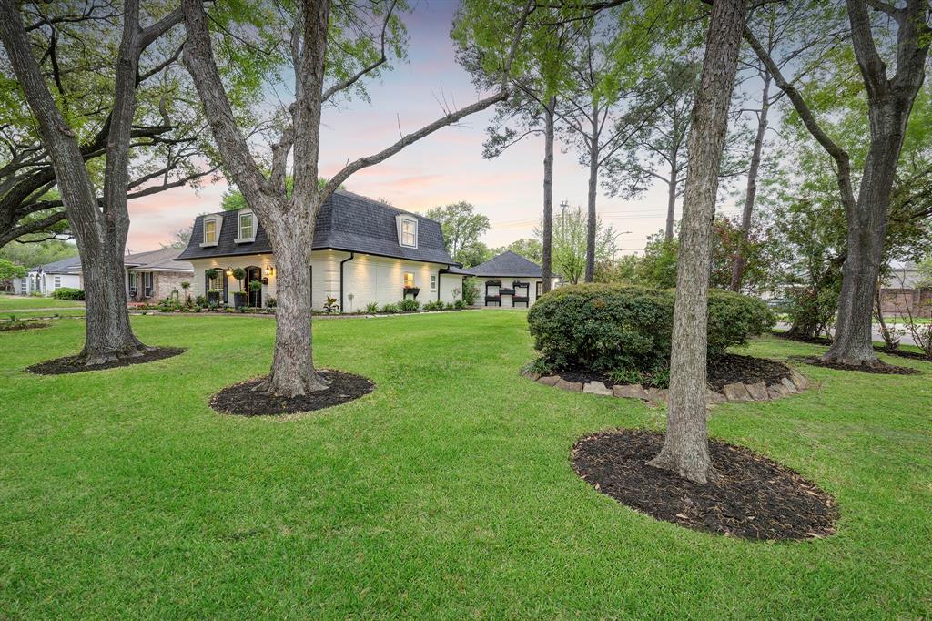 10823 Wickersham Lane