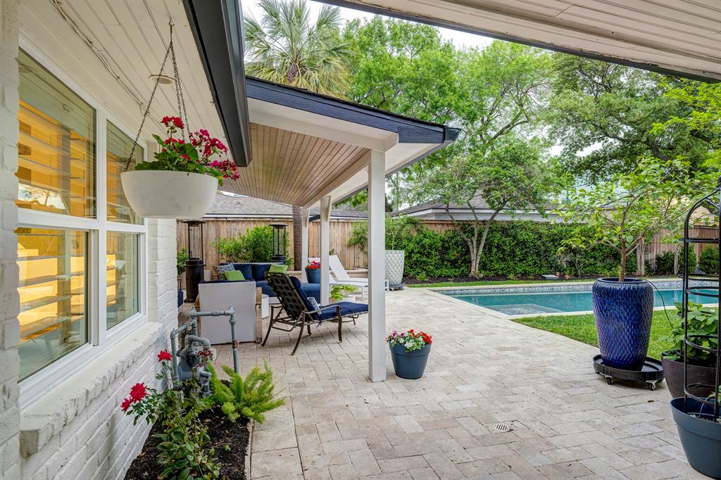 10823 Wickersham Lane