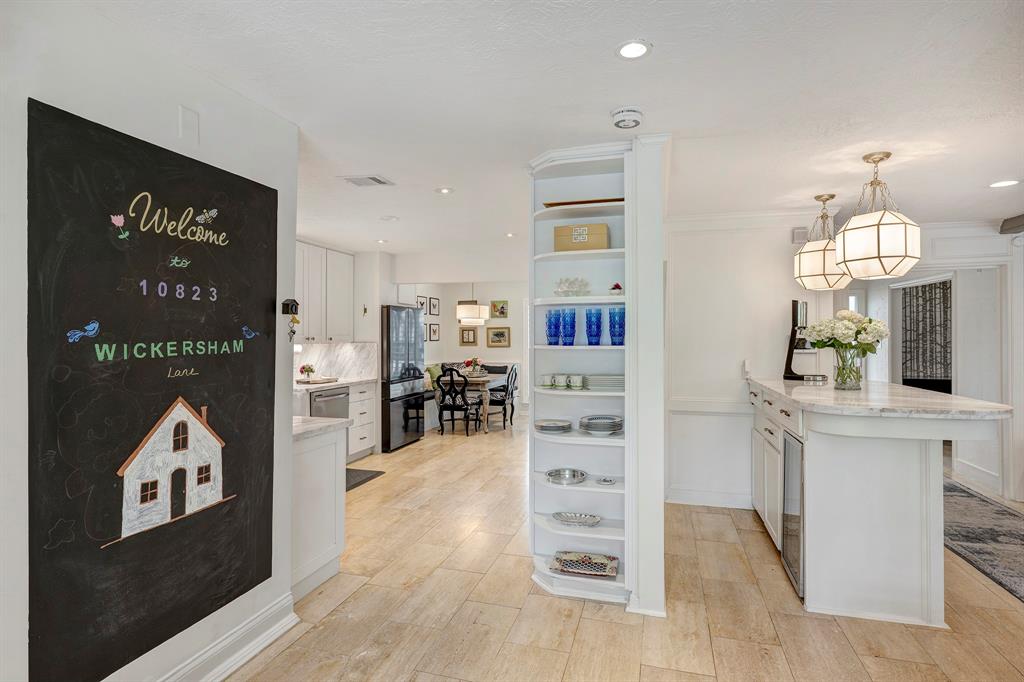 10823 Wickersham Lane