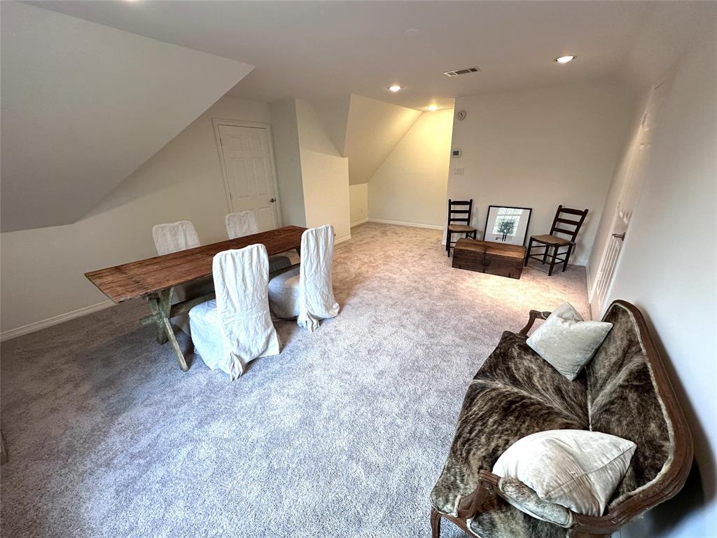 3211 Bellefontaine Street