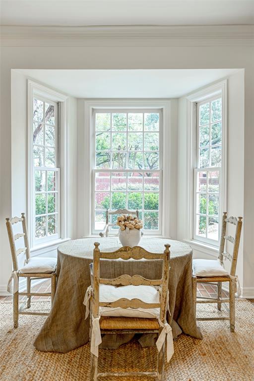 3211 Bellefontaine Street