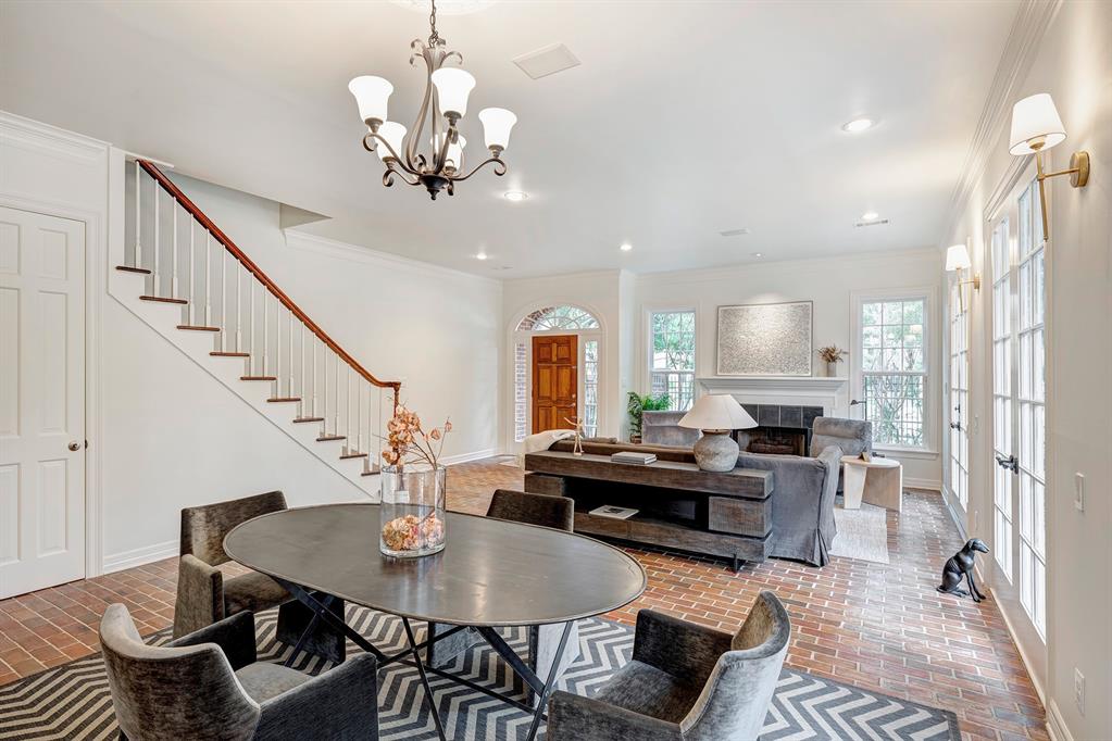 3211 Bellefontaine Street