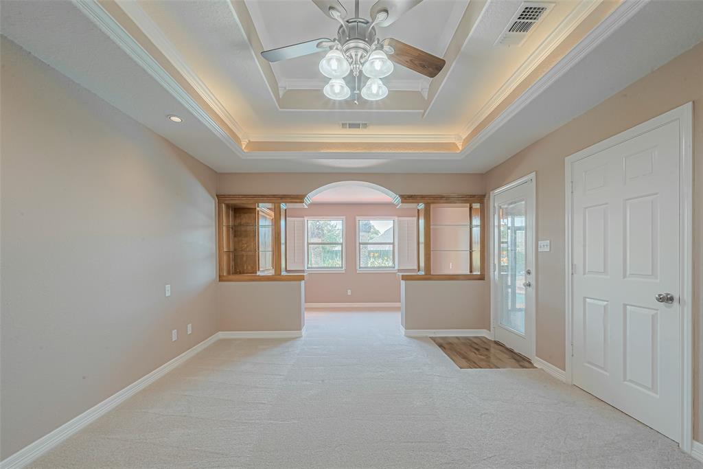 19 Prairie Knoll Drive