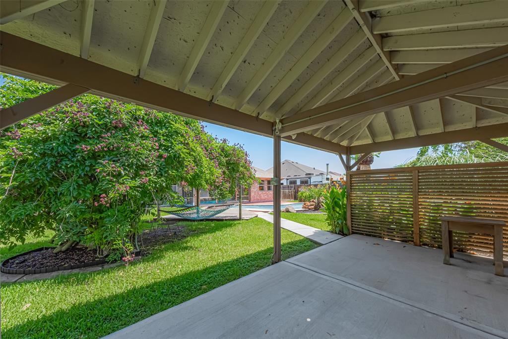 19 Prairie Knoll Drive