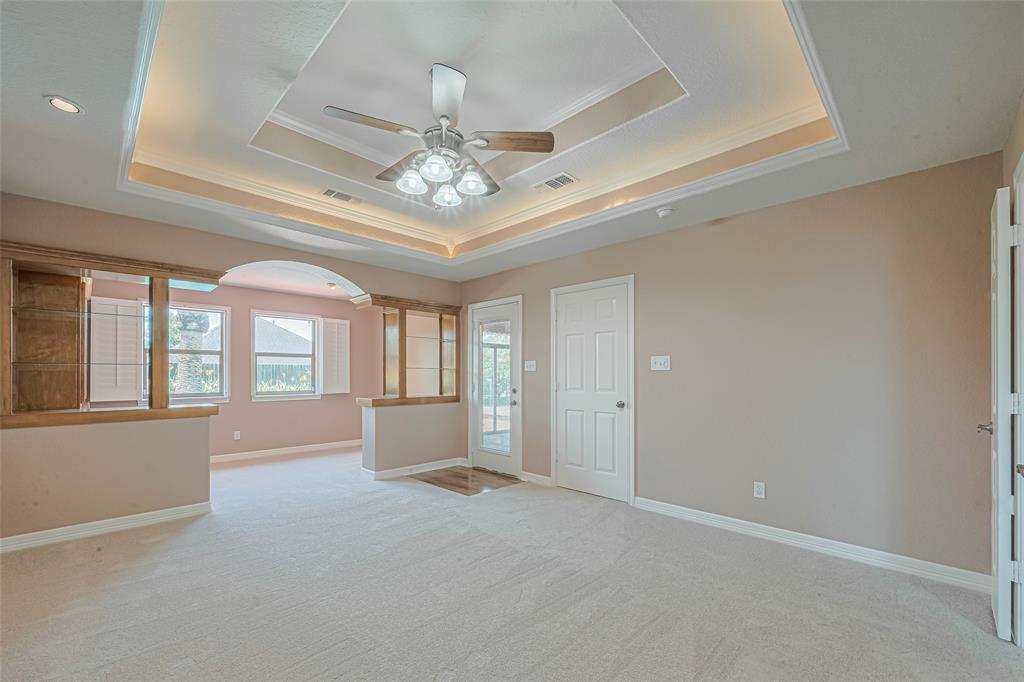 19 Prairie Knoll Drive