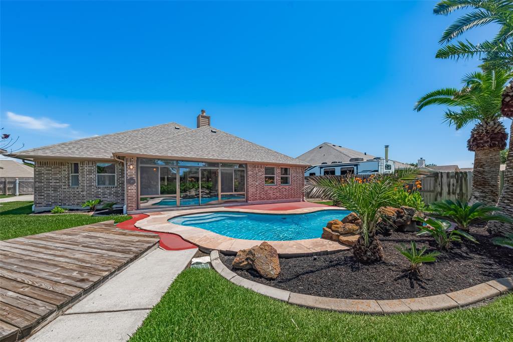 19 Prairie Knoll Drive
