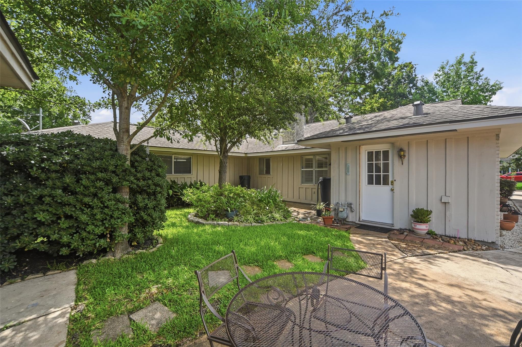 10822 Lasso Lane