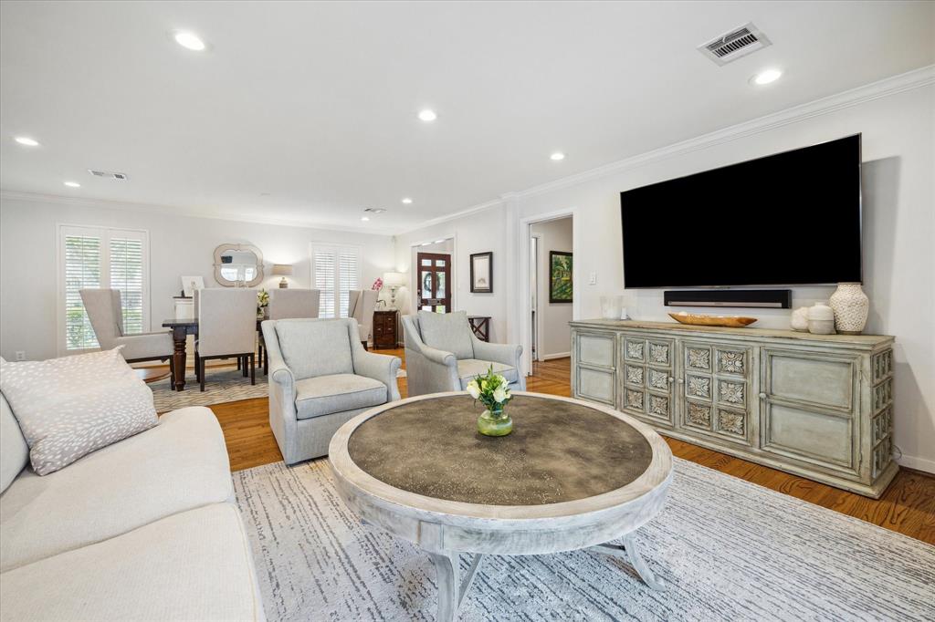 6147 Burgoyne Road
