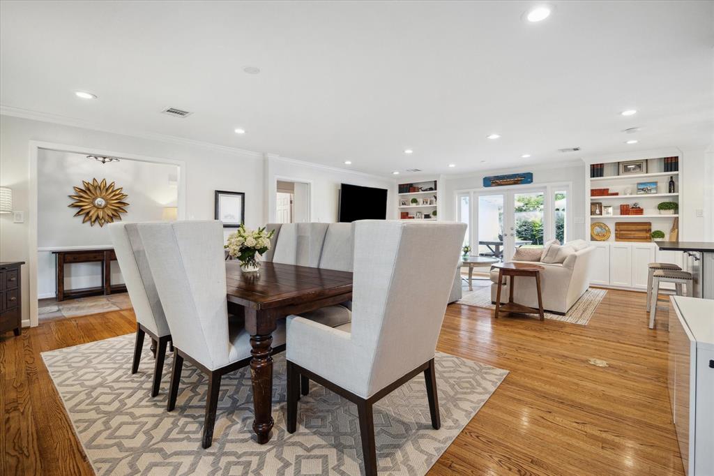 6147 Burgoyne Road