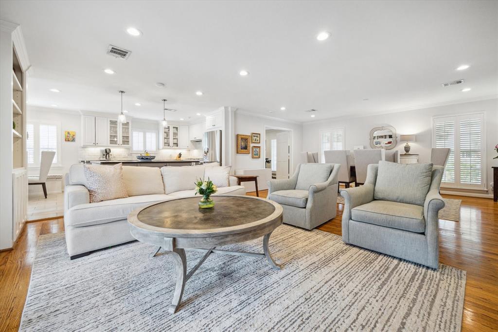 6147 Burgoyne Road