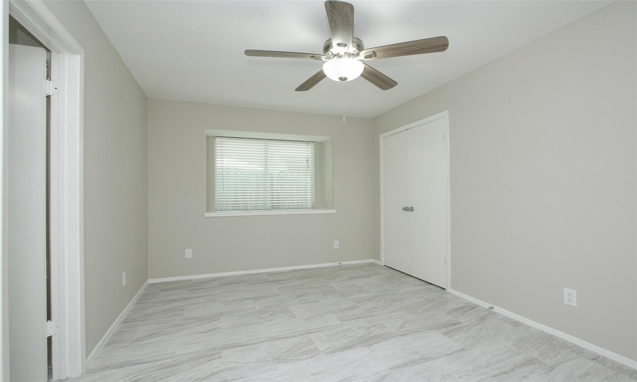 833 Lakeview Drive