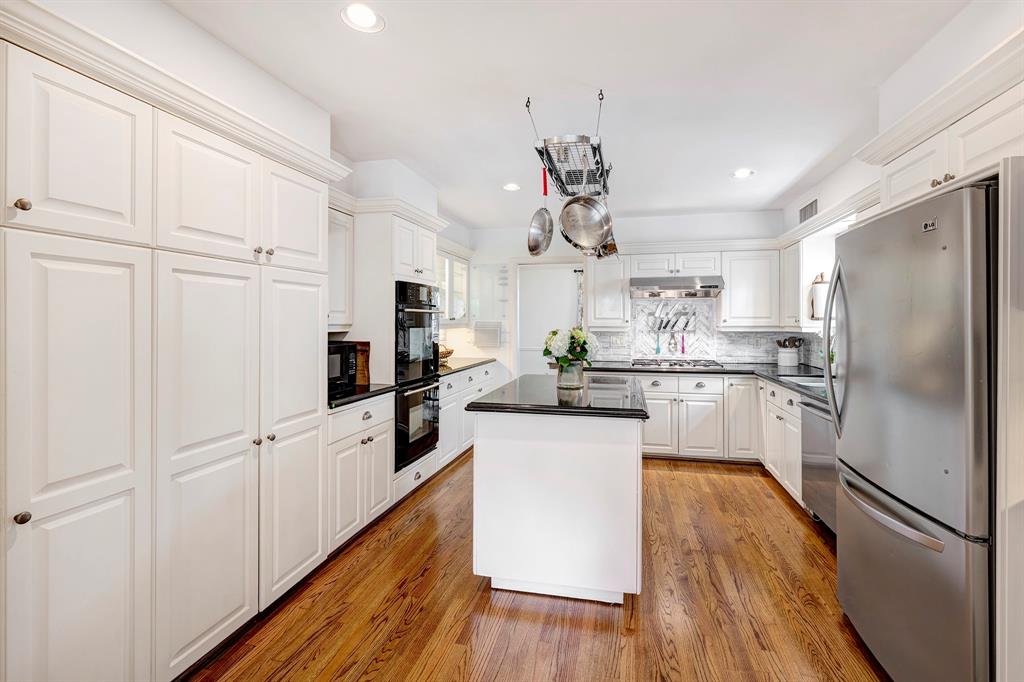 2250 Goldsmith Street