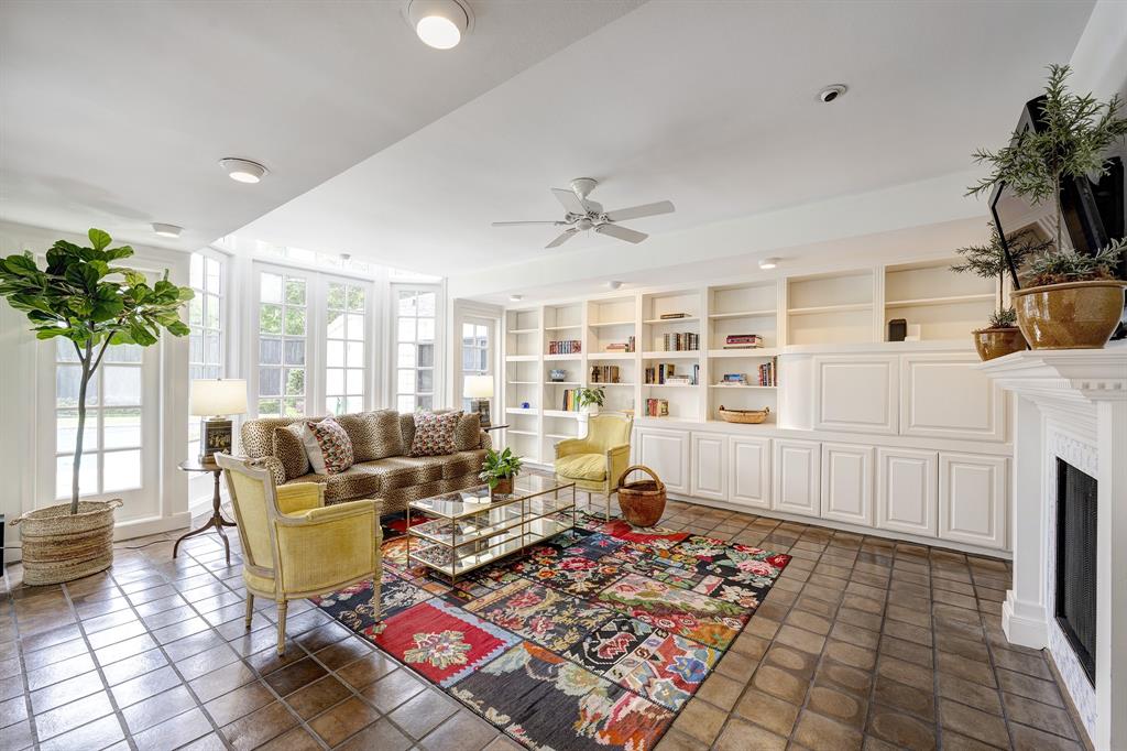 2250 Goldsmith Street