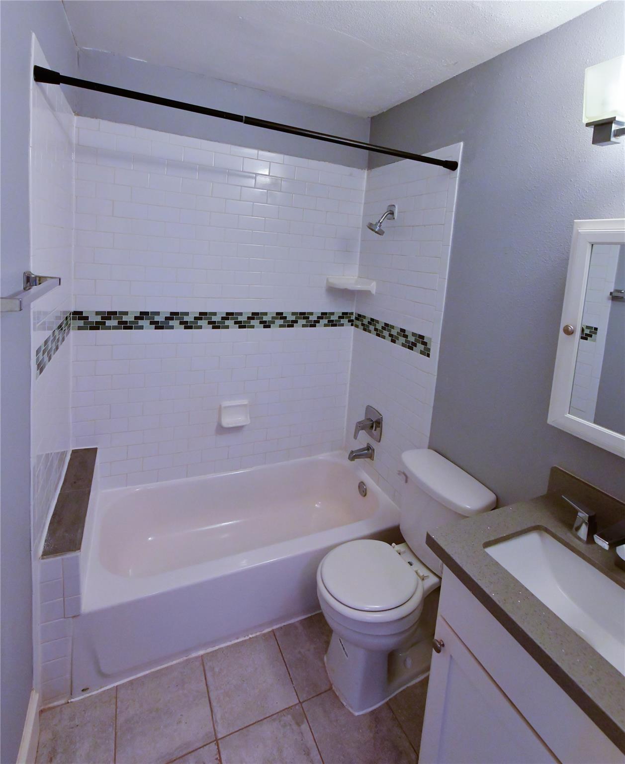 1011 E 6th 1/2 Street # 2