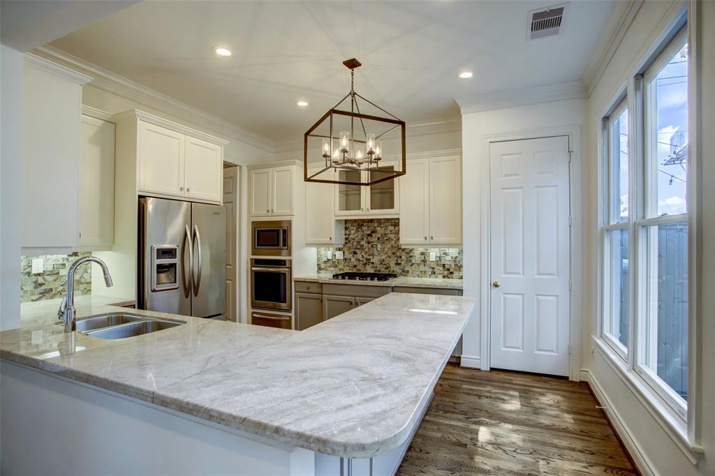 4105 N Boulevard Park