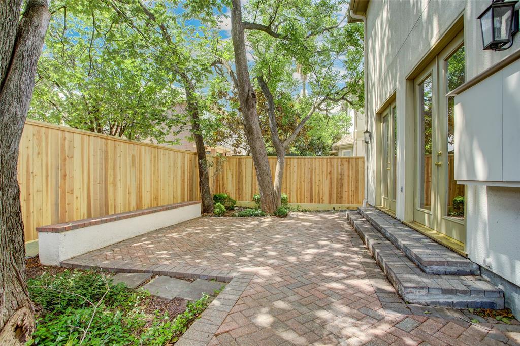 4105 N Boulevard Park