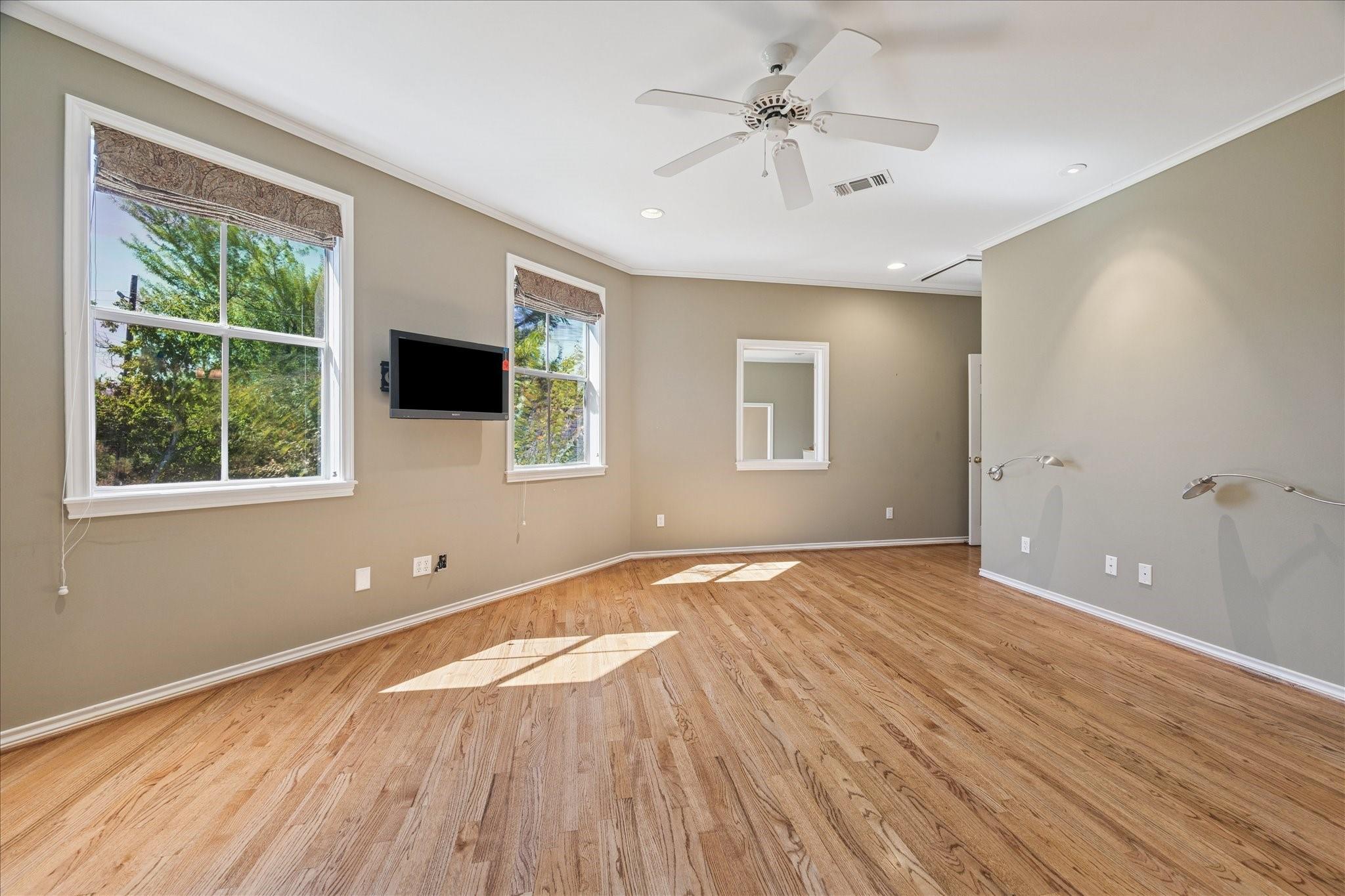 4537 Live Oak Street