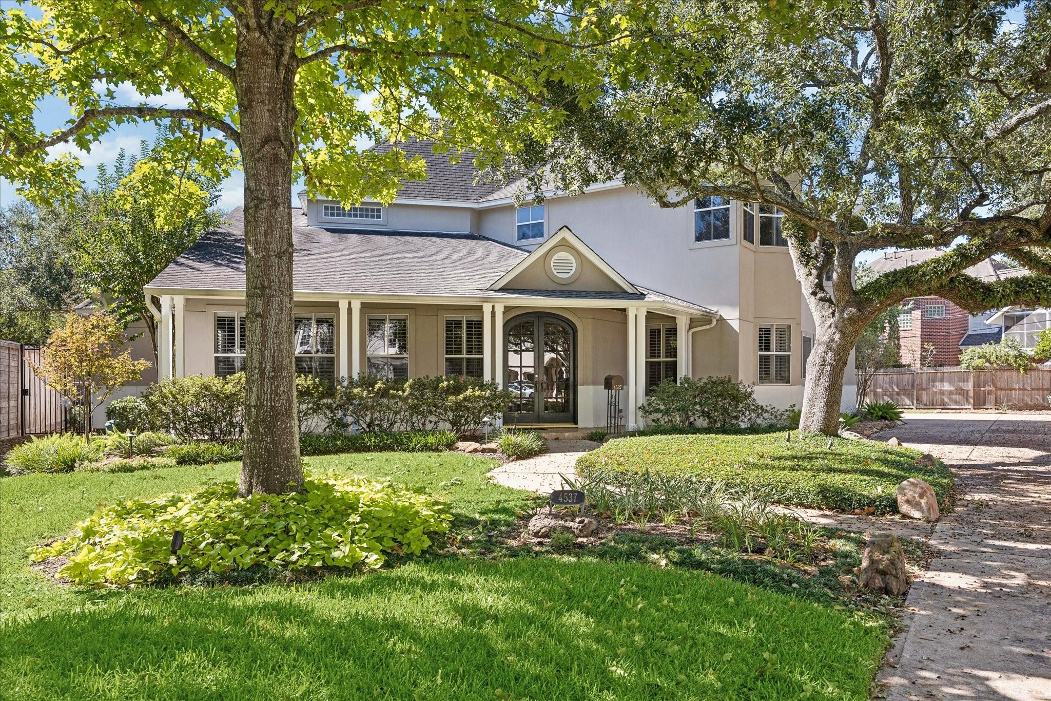 4537 Live Oak Street