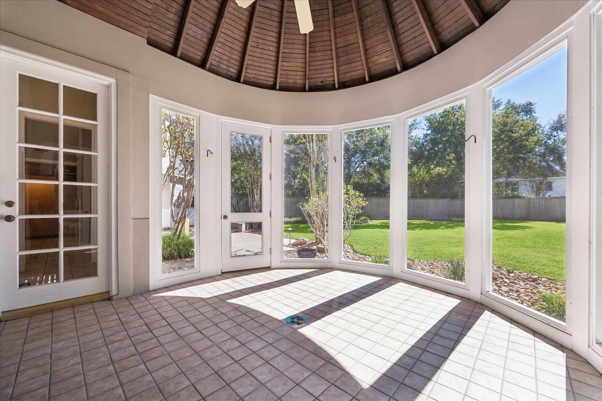 4537 Live Oak Street