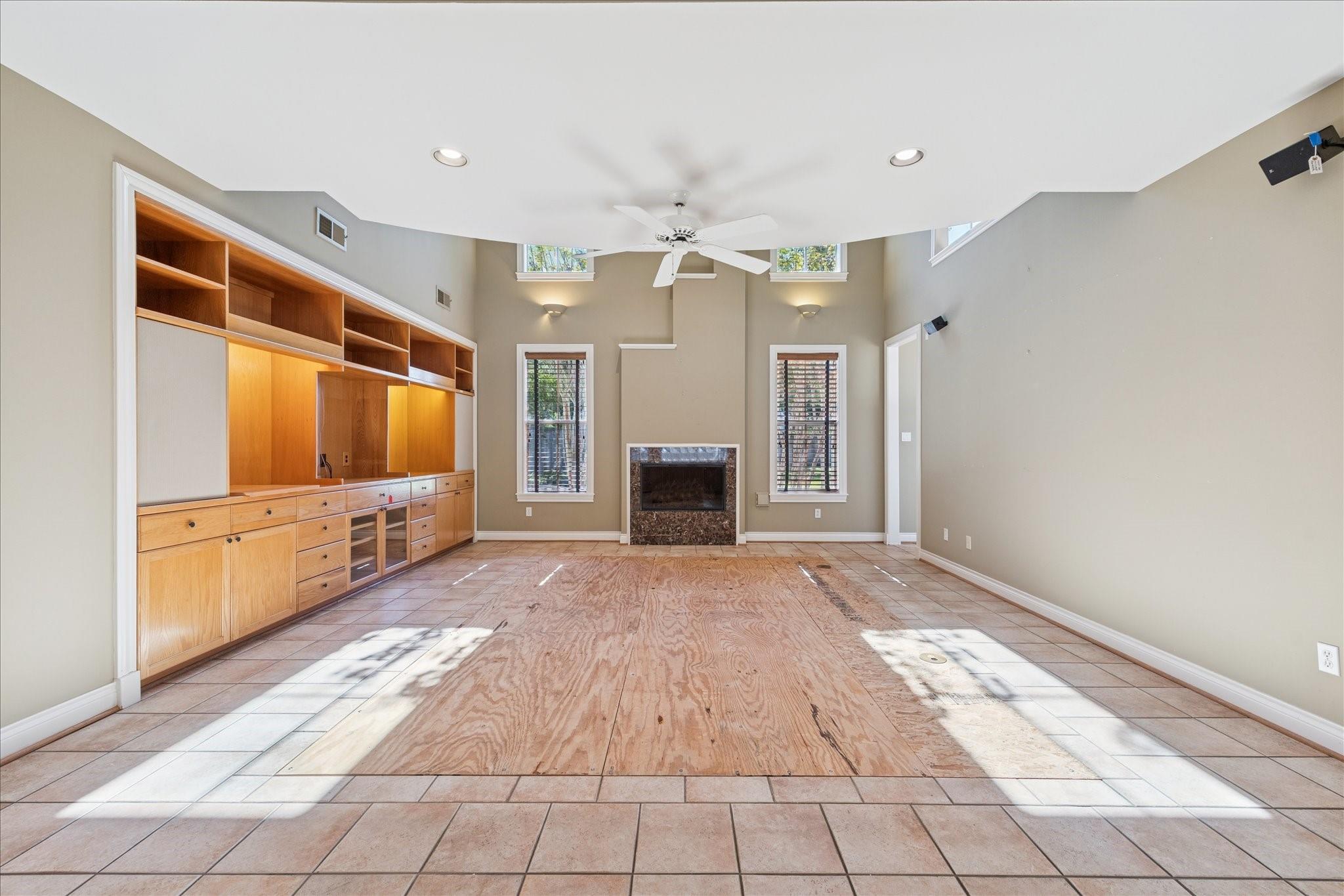 4537 Live Oak Street