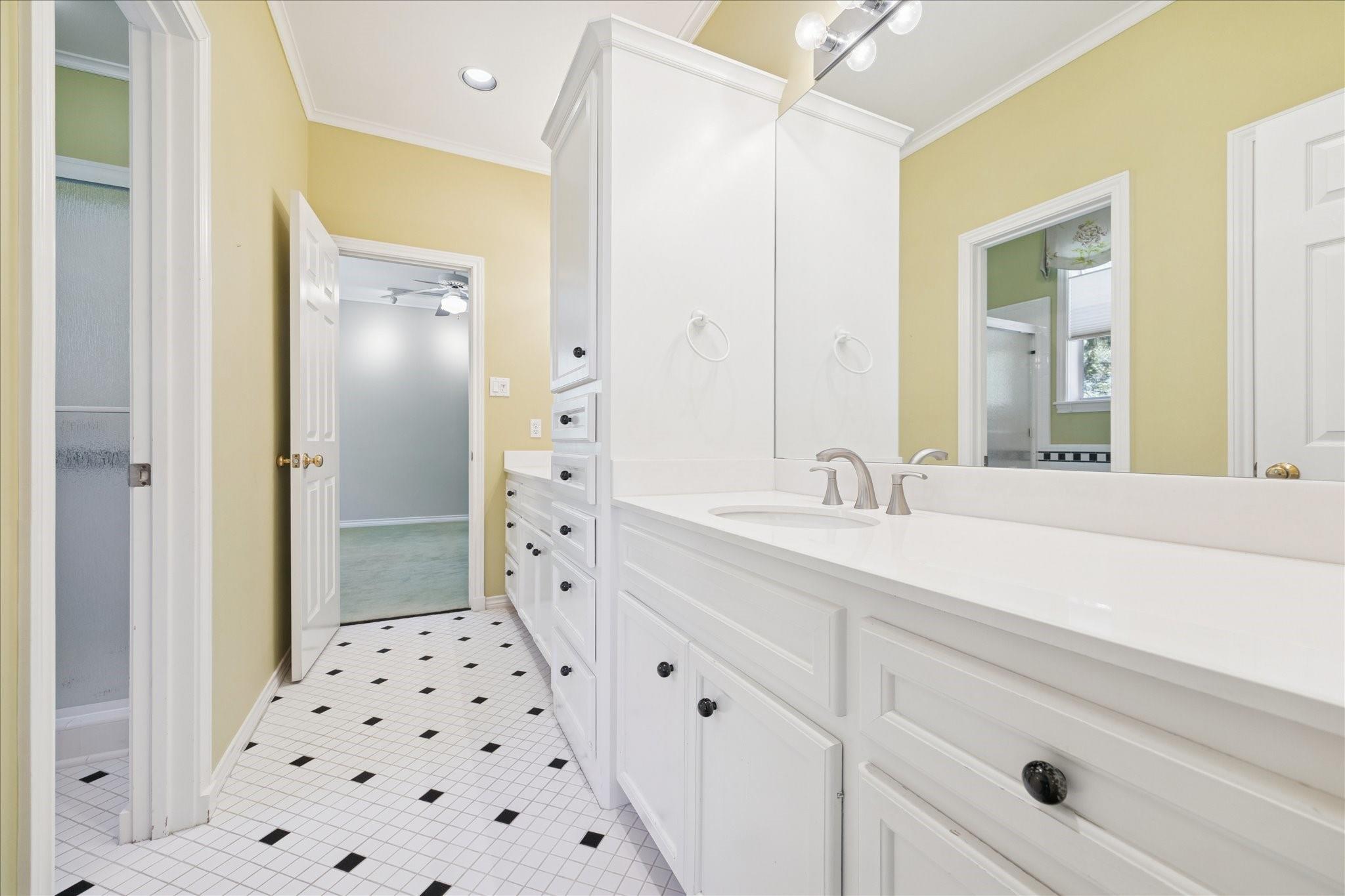 4537 Live Oak Street