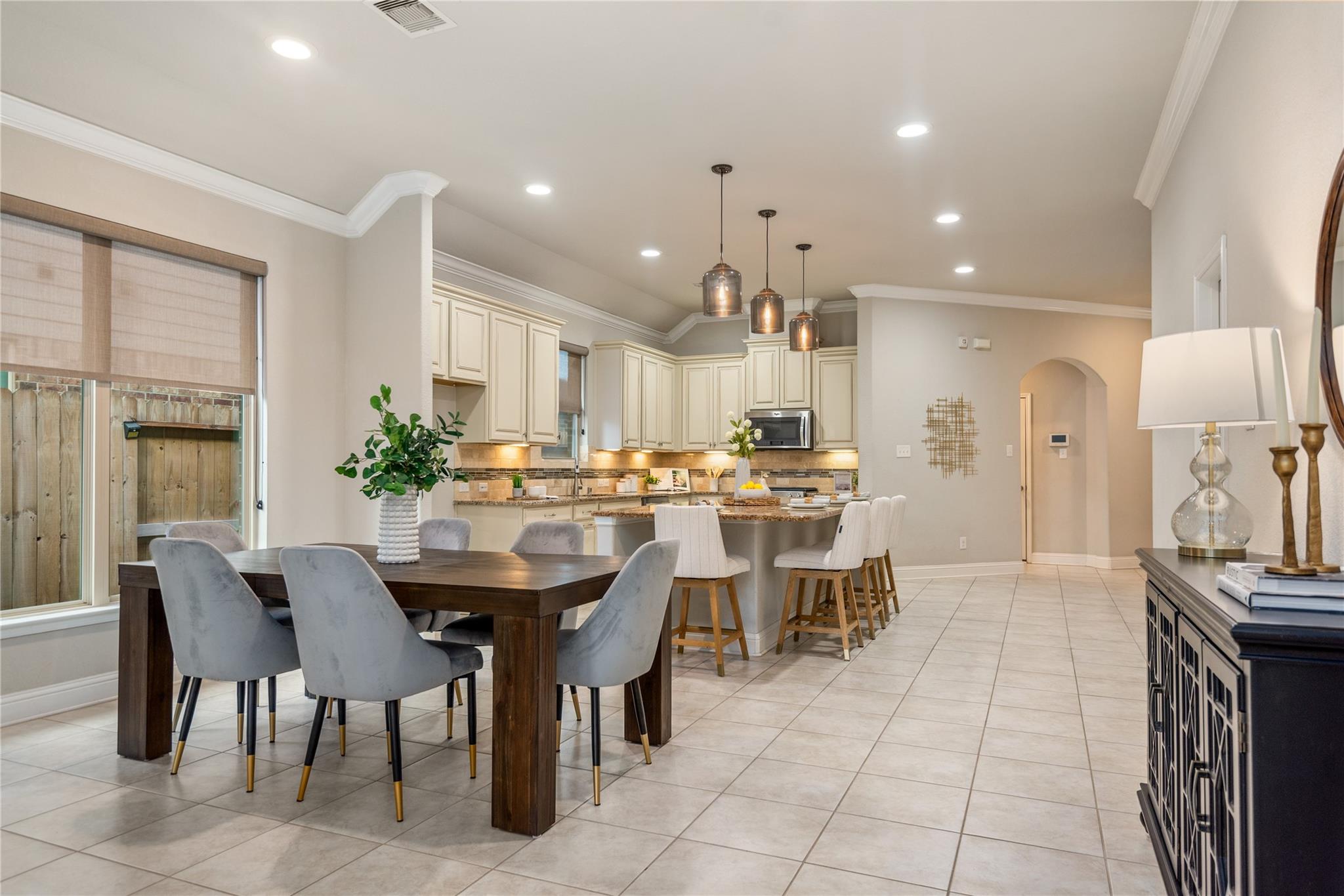 4804 Ladona Court