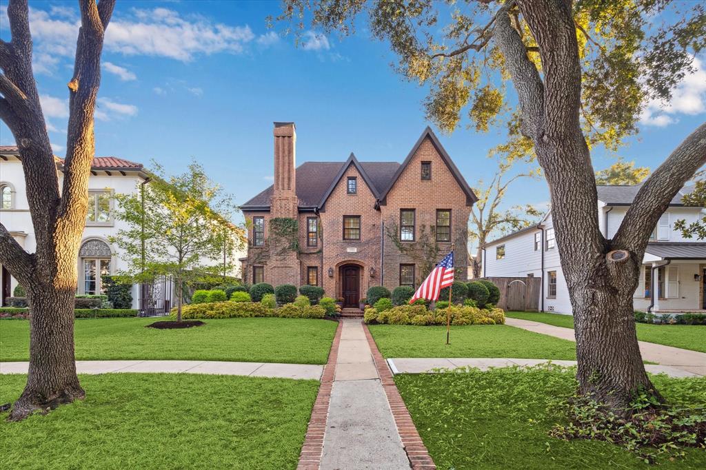 3769 Sunset Boulevard