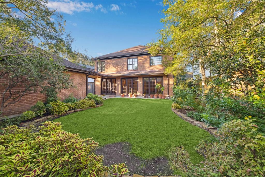 3769 Sunset Boulevard