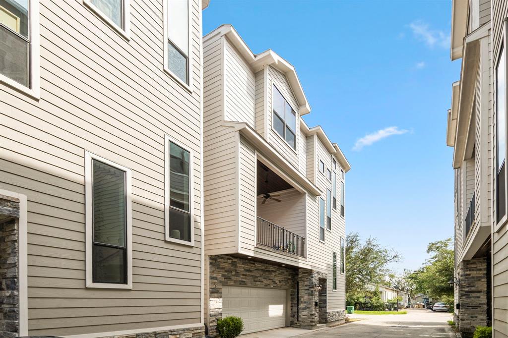 833 W 19th Street