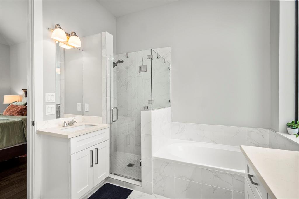833 W 19th Street