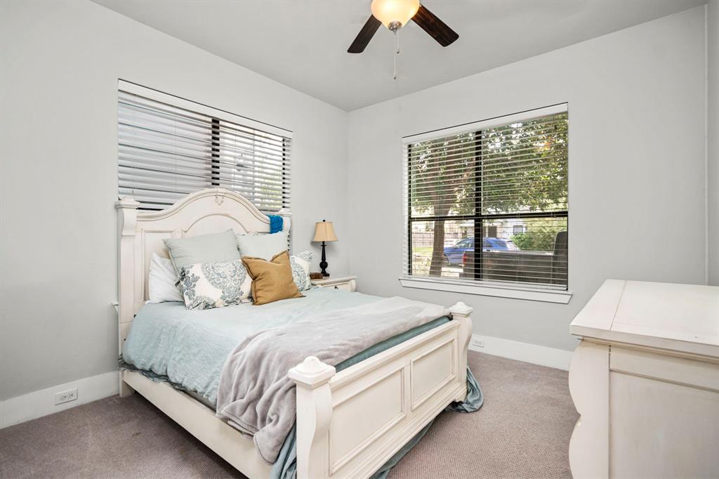 833 W 19th Street