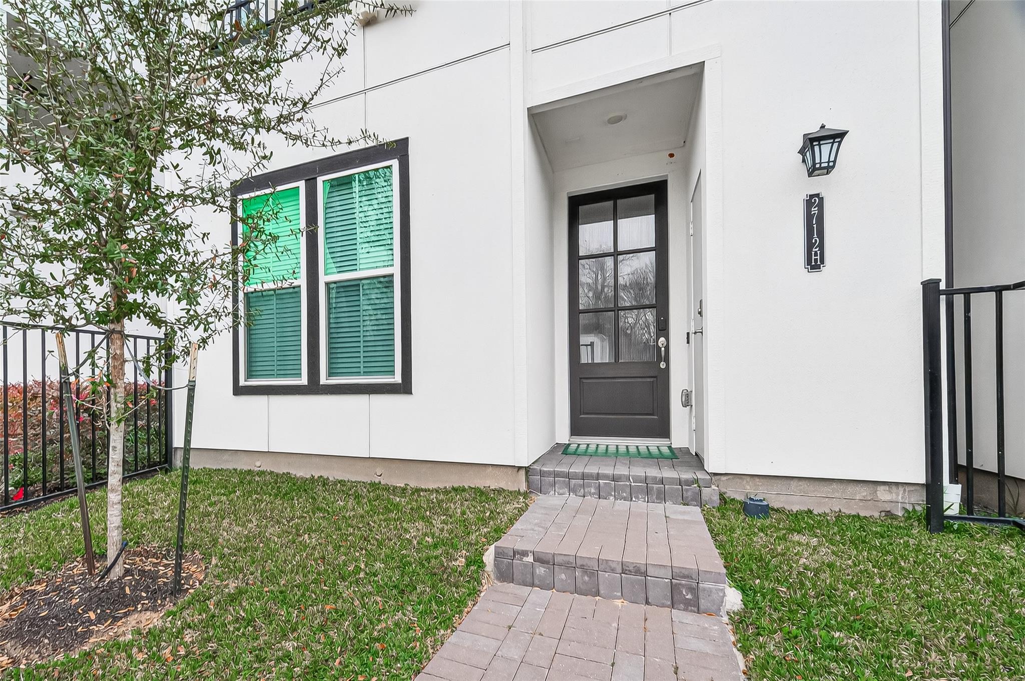 2712 Grand Fountains Drive # H
