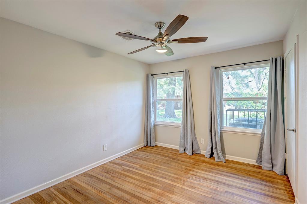 5966 Glenhurst Drive