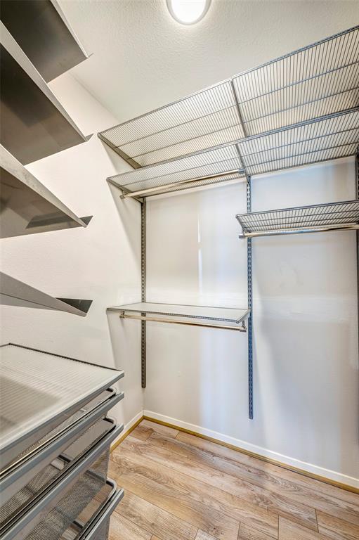 5966 Glenhurst Drive