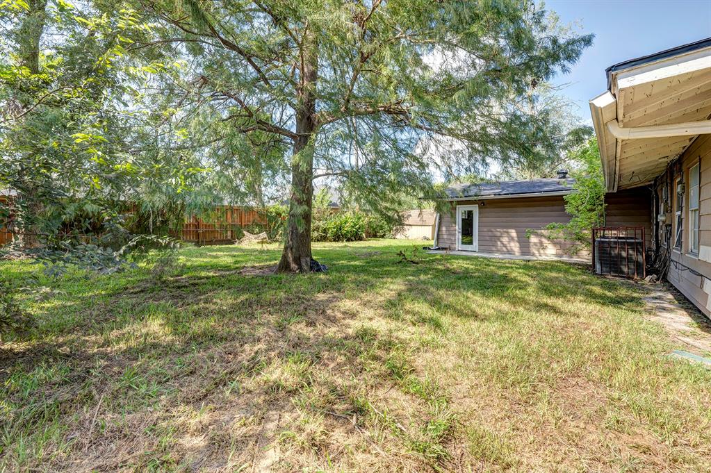 5966 Glenhurst Drive