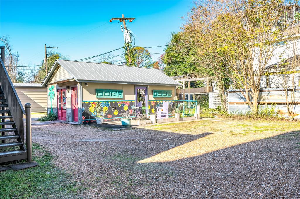 1708 Sunset Boulevard