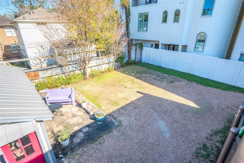 1708 Sunset Boulevard