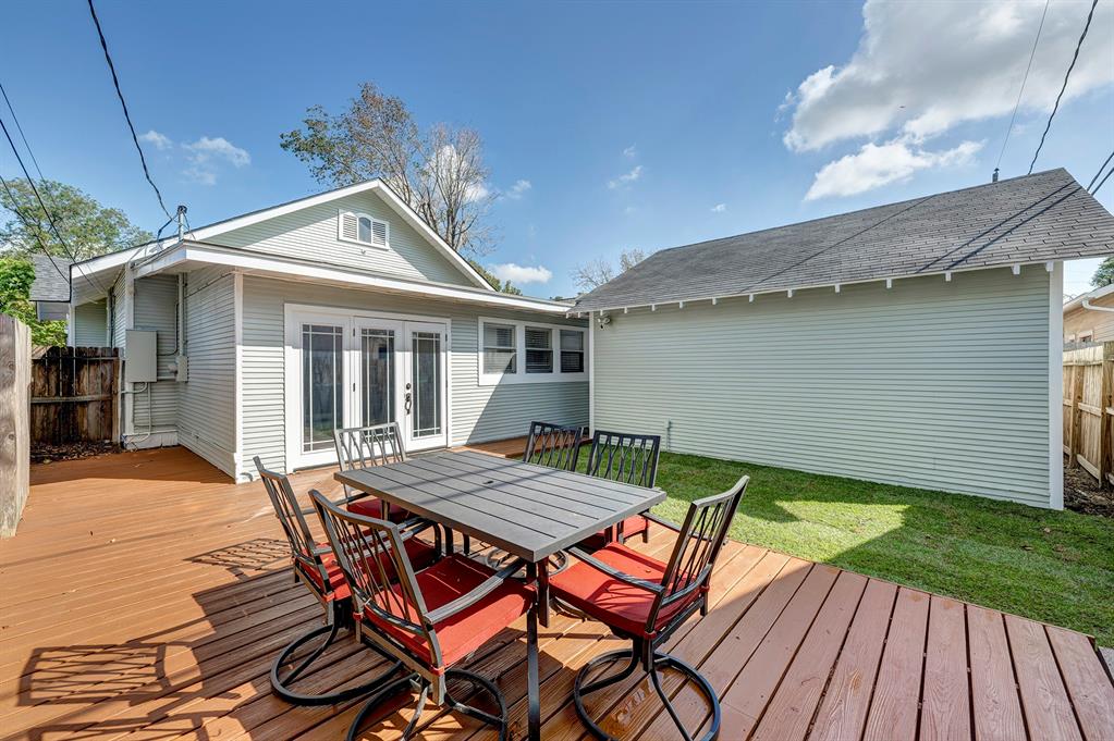 1016 W Cottage Street