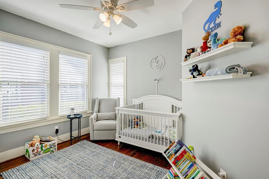 1016 W Cottage Street