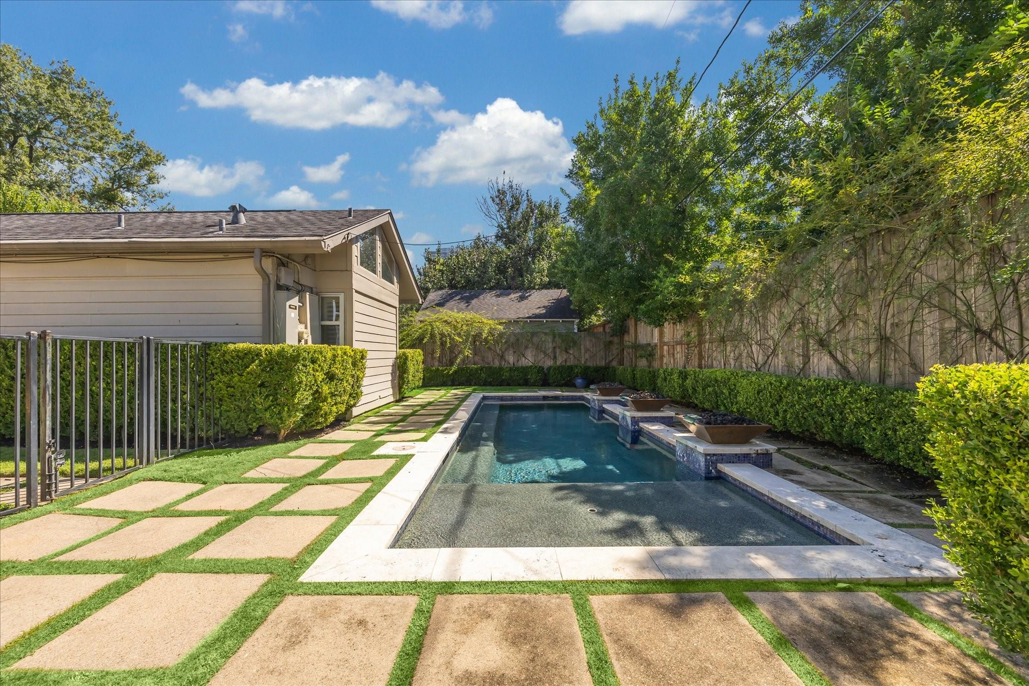 4019 W Alabama Street