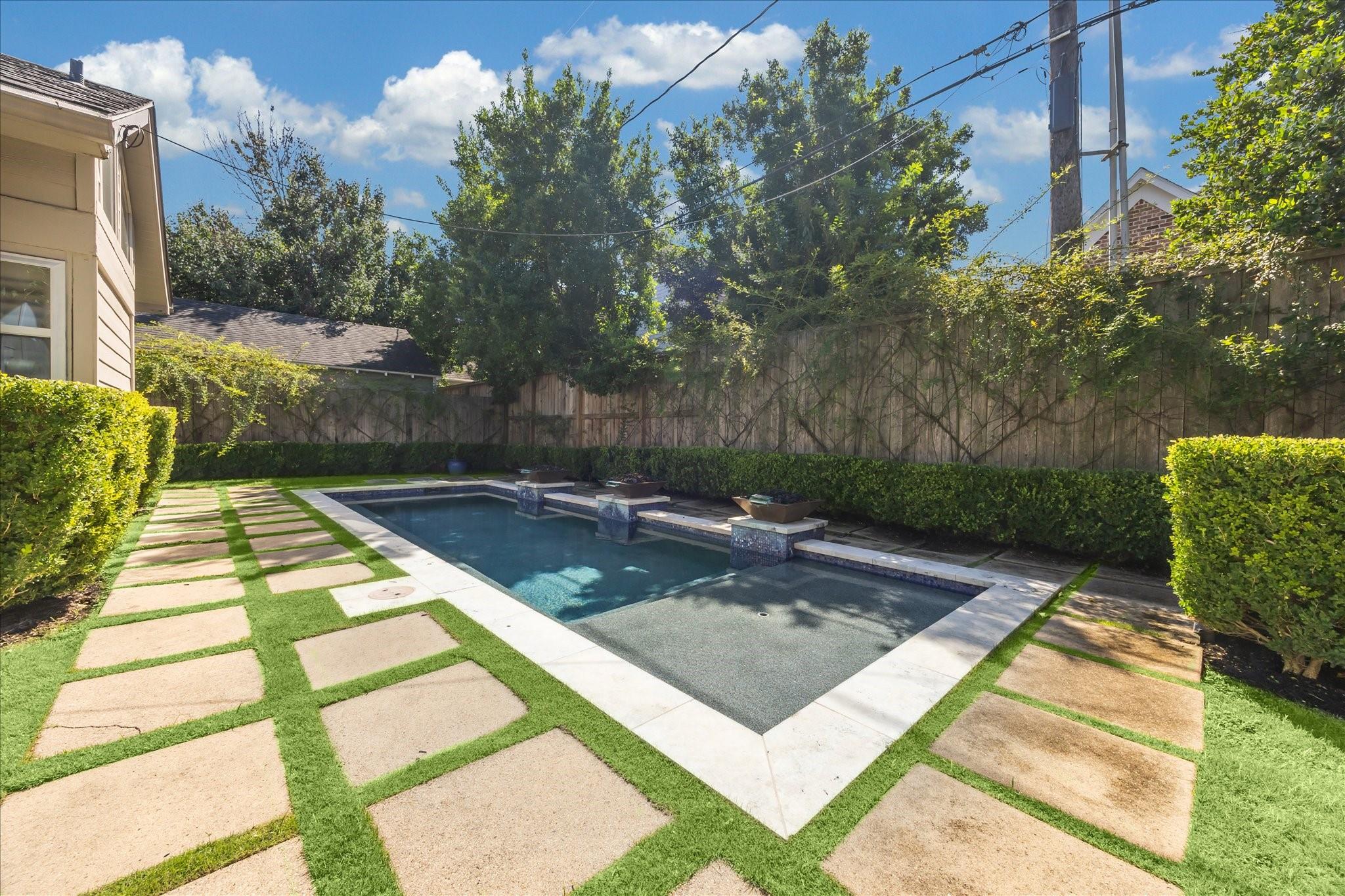 4019 W Alabama Street