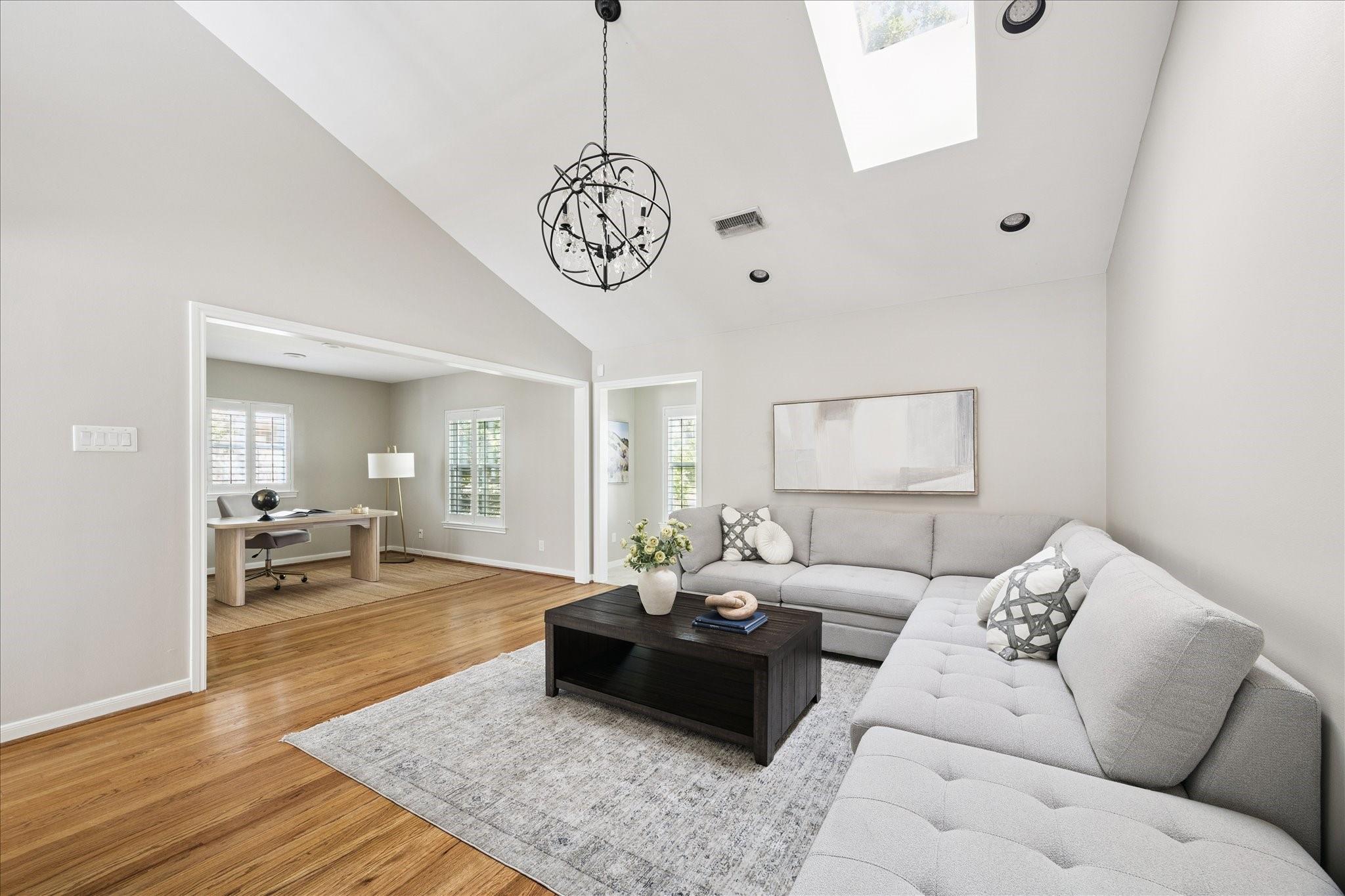 4019 W Alabama Street