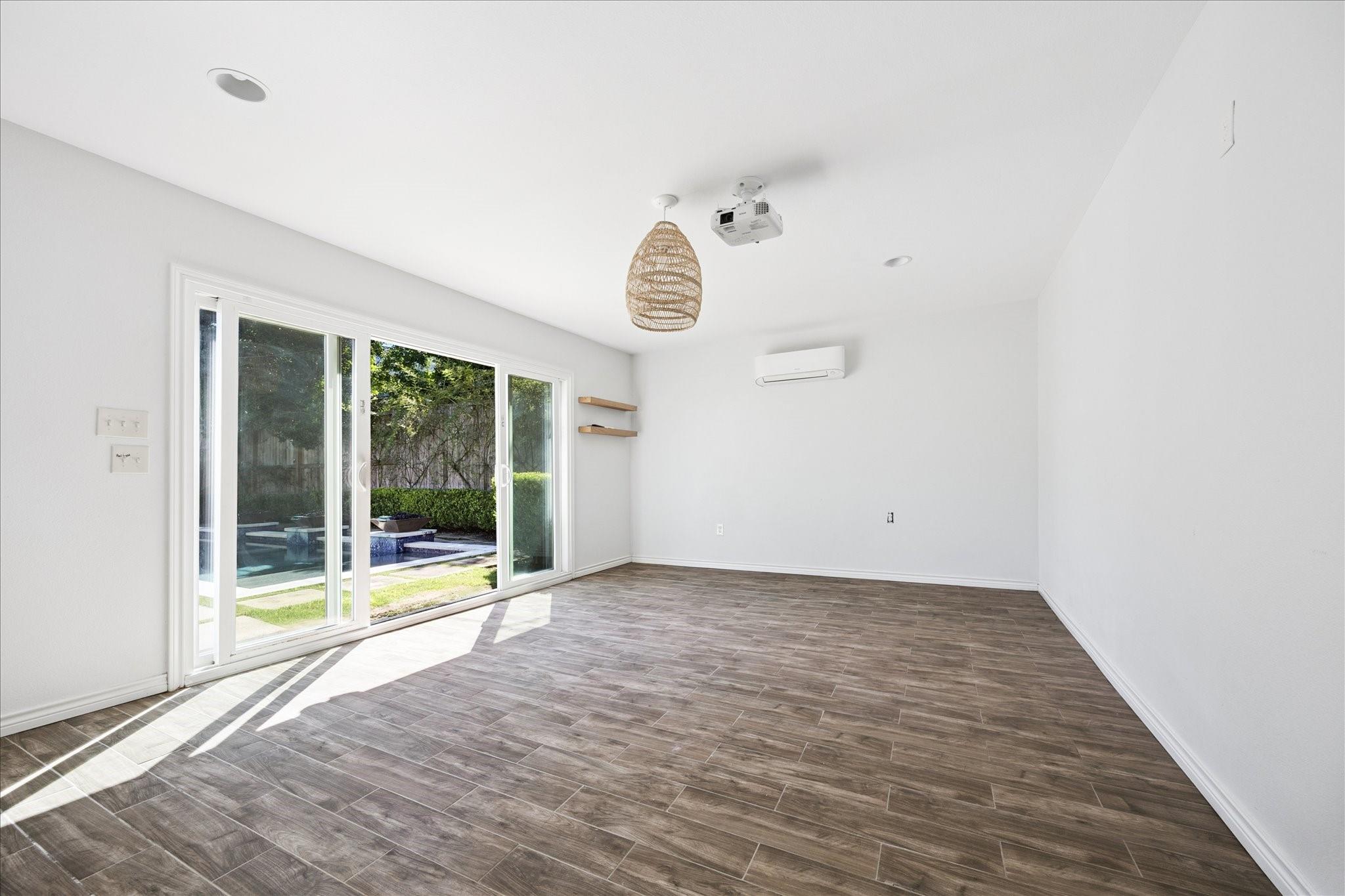 4019 W Alabama Street