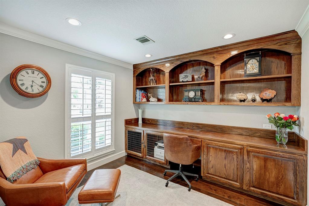14550 Carolcrest Drive