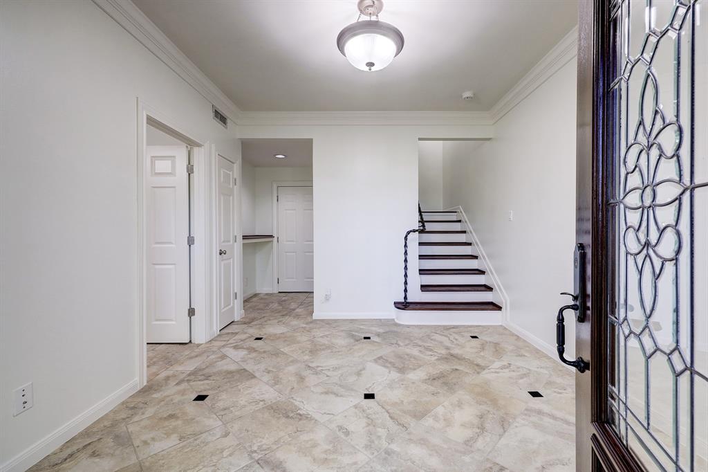 19 Crestwood Drive # 2