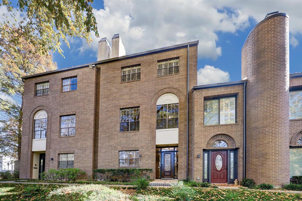 19 Crestwood Drive # 2