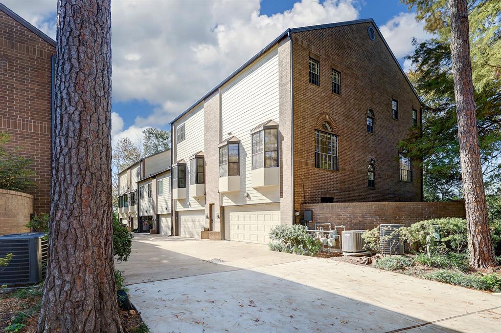 19 Crestwood Drive # 2